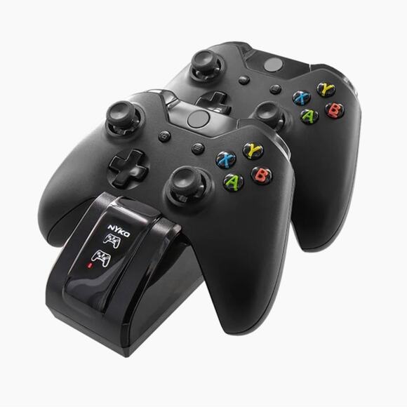 Nyko Charge Base™ for use with Xbox One - Picture 2 of 5
